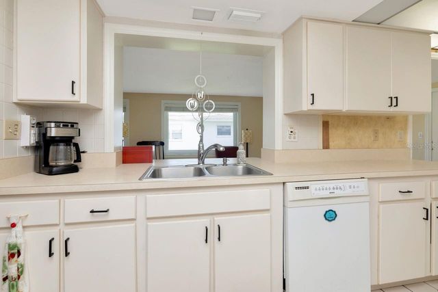 10153 44TH STREET N 2, Pinellas Park, FL 33782