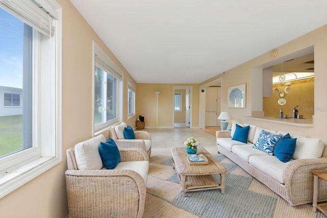 10153 44TH STREET N 2, Pinellas Park, FL 33782