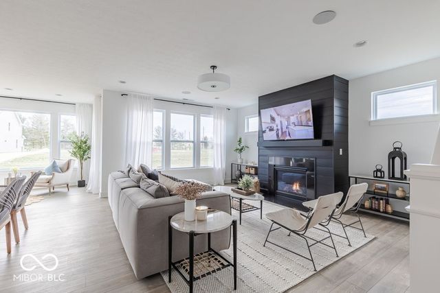 380 N Post Oak Drive, Mooresville, IN 46158