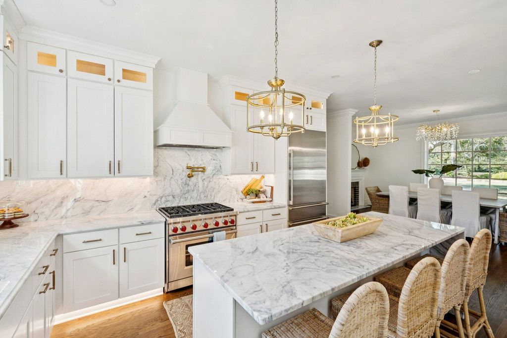 Image 19 of property listing at 201 Tea Farm Road, Summerville, SC 29483