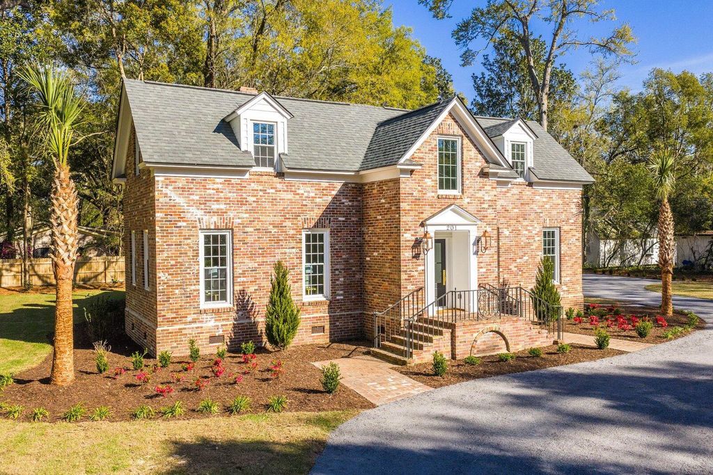 Image 65 of property listing at 201 Tea Farm Road, Summerville, SC 29483