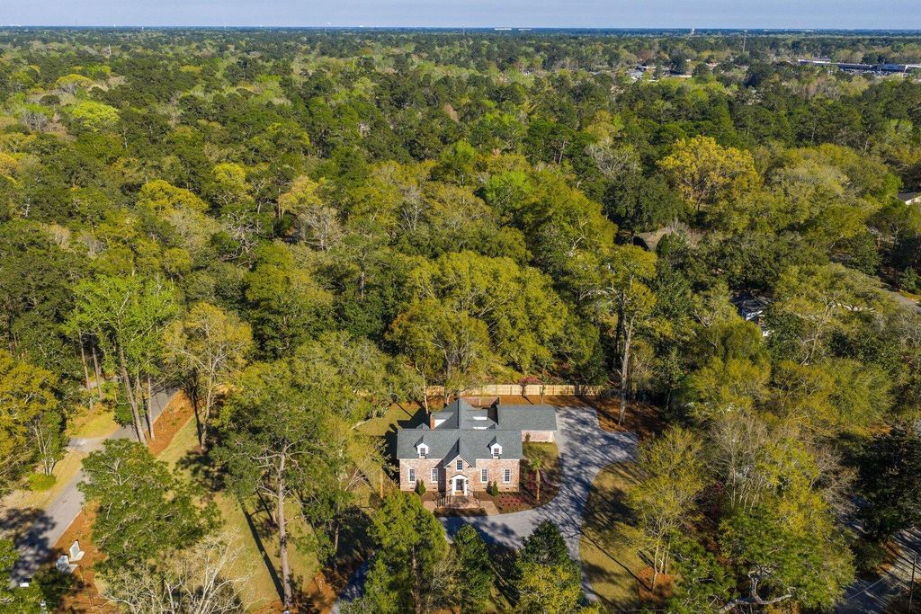 Image 66 of property listing at 201 Tea Farm Road, Summerville, SC 29483