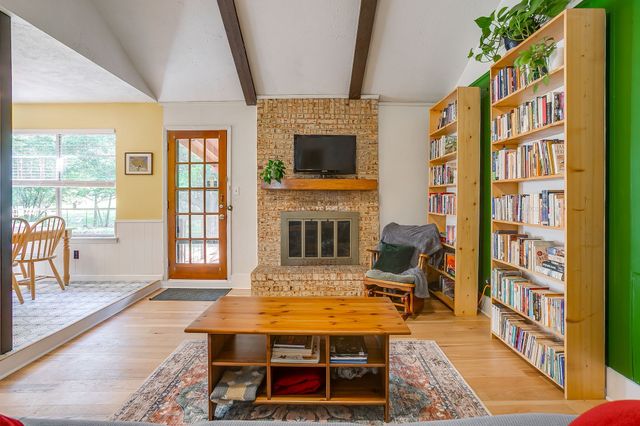 4816 Winnett Road, Burleson, TX 76028