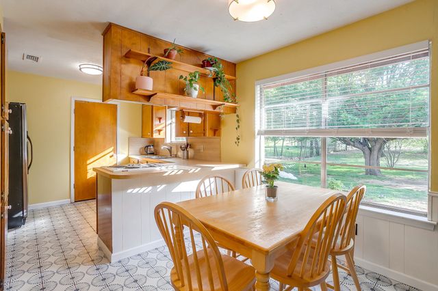 4816 Winnett Road, Burleson, TX 76028