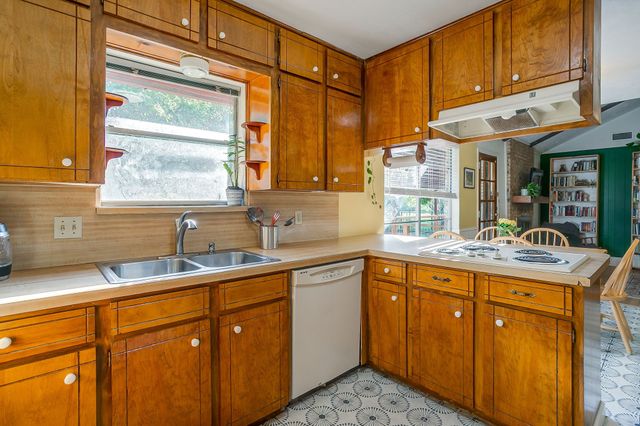 4816 Winnett Road, Burleson, TX 76028