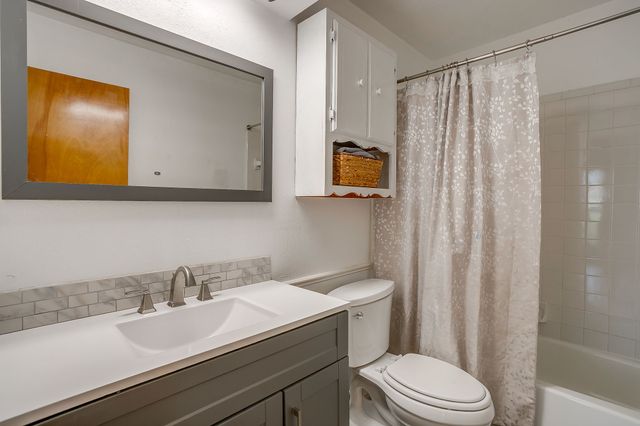 4816 Winnett Road, Burleson, TX 76028