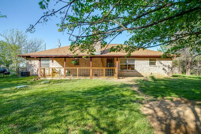 4816 Winnett Road, Burleson, TX 76028