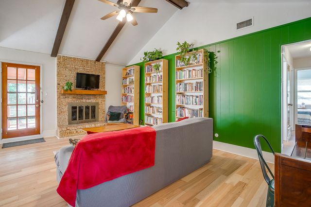 4816 Winnett Road, Burleson, TX 76028