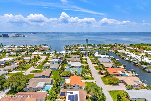 345 Dorset Drive, Cocoa Beach, FL 32931