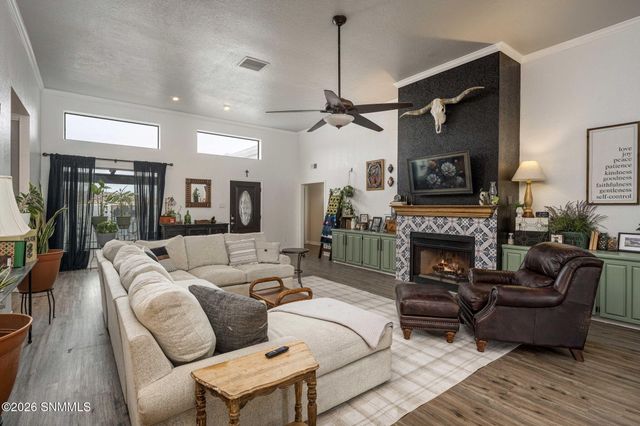 6555 Vista De Oro, Las Cruces, NM 88007