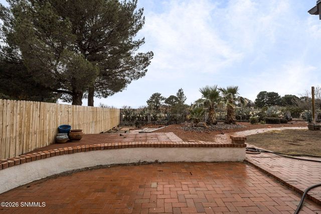 6555 Vista De Oro, Las Cruces, NM 88007