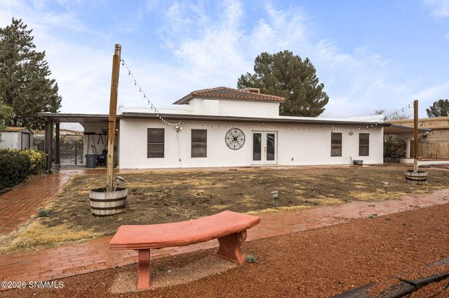 6555 Vista De Oro, Las Cruces, NM 88007
