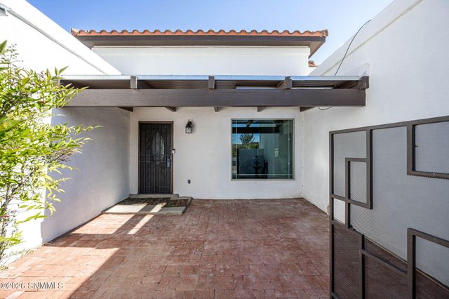 6555 Vista De Oro, Las Cruces, NM 88007