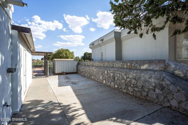 6555 Vista De Oro, Las Cruces, NM 88007