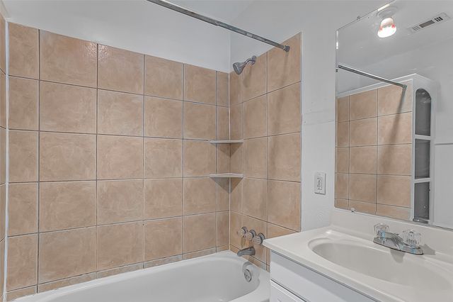 2109 Ashland Avenue, Fort Worth, TX 76107