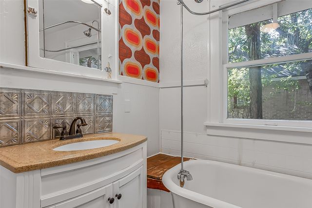 2109 Ashland Avenue, Fort Worth, TX 76107