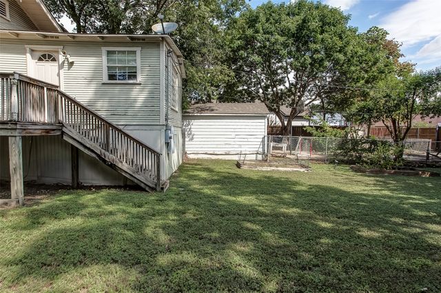2109 Ashland Avenue, Fort Worth, TX 76107