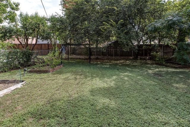 2109 Ashland Avenue, Fort Worth, TX 76107