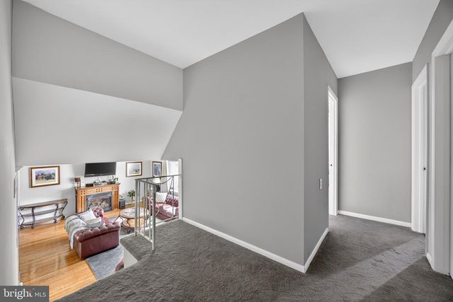 463 PINEWOOD RD, Philadelphia, PA 19116