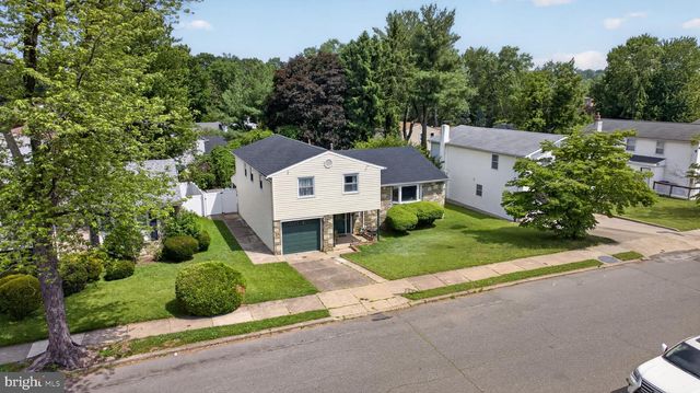 463 PINEWOOD RD, Philadelphia, PA 19116