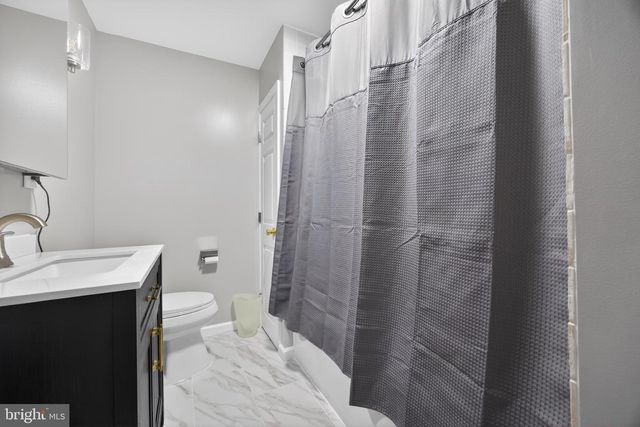 463 PINEWOOD RD, Philadelphia, PA 19116