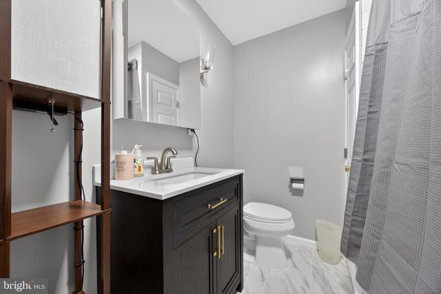 463 PINEWOOD RD, Philadelphia, PA 19116