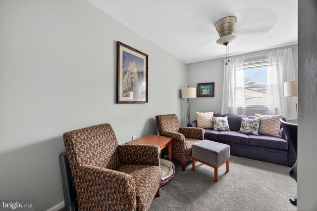 463 PINEWOOD RD, Philadelphia, PA 19116