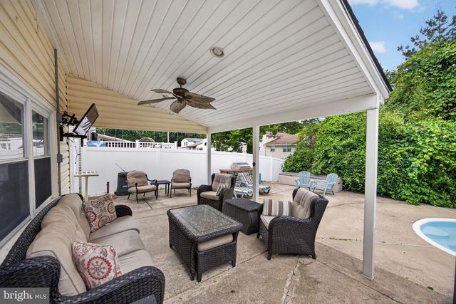 463 PINEWOOD RD, Philadelphia, PA 19116