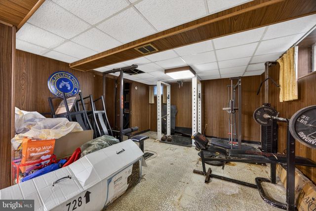 463 PINEWOOD RD, Philadelphia, PA 19116