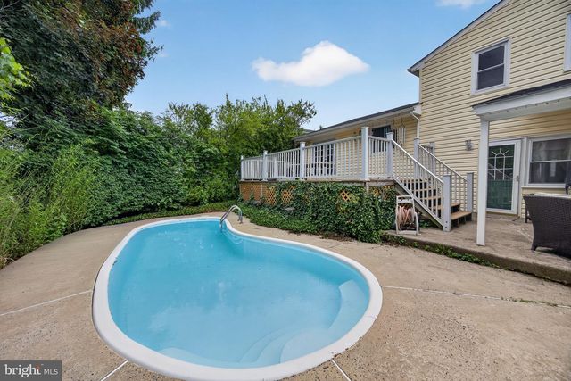 463 PINEWOOD RD, Philadelphia, PA 19116