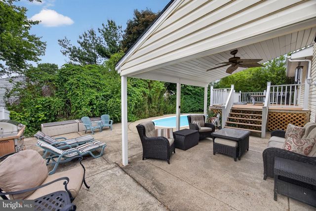 463 PINEWOOD RD, Philadelphia, PA 19116