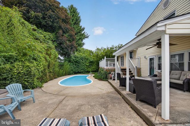 463 PINEWOOD RD, Philadelphia, PA 19116