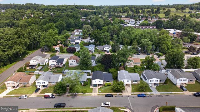 463 PINEWOOD RD, Philadelphia, PA 19116