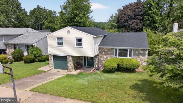 463 PINEWOOD RD, Philadelphia, PA 19116