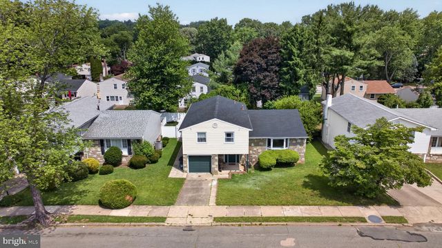 463 PINEWOOD RD, Philadelphia, PA 19116