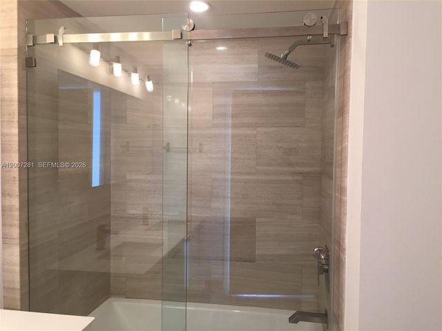 1300 BRICKELL BAY DR 1210, Miami, FL 33131