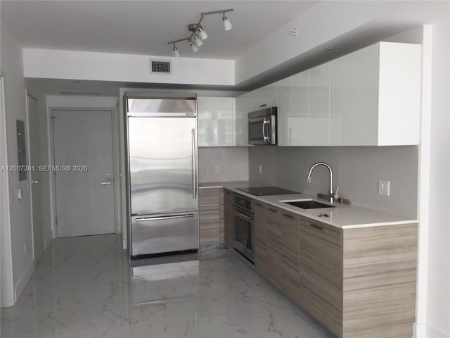 1300 BRICKELL BAY DR 1210, Miami, FL 33131