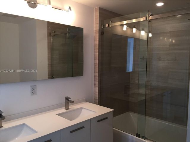 1300 BRICKELL BAY DR 1210, Miami, FL 33131