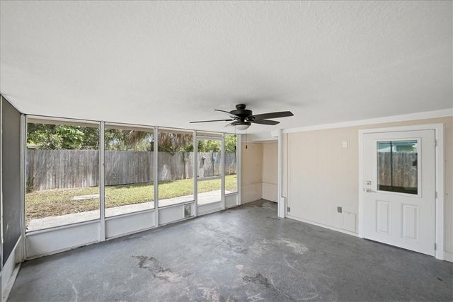 1956 1st Place SW, Vero Beach, FL 32962