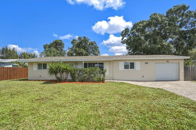 1956 1st Place SW, Vero Beach, FL 32962