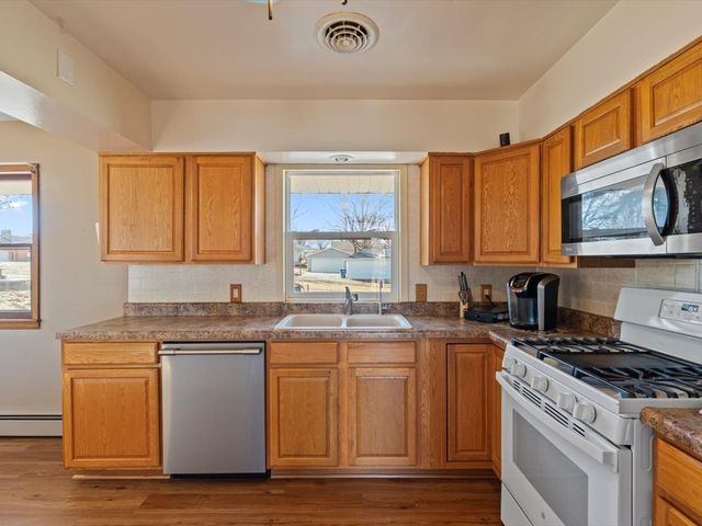 1420 7th Street, Orion, IL 61273