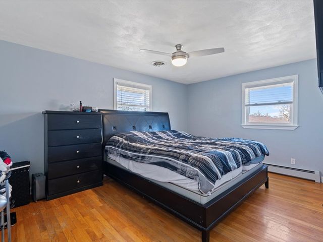 1420 7th Street, Orion, IL 61273