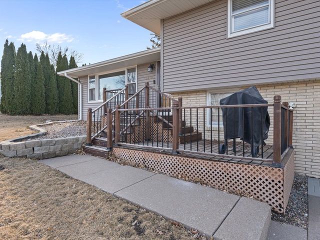 1420 7th Street, Orion, IL 61273