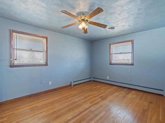 1420 7th Street, Orion, IL 61273