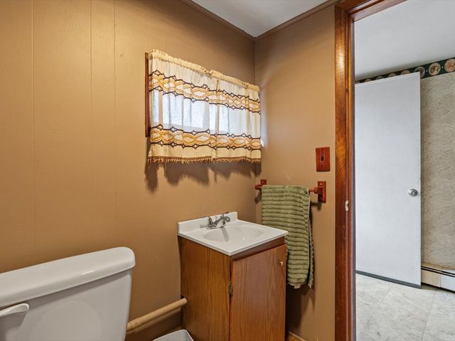 1420 7th Street, Orion, IL 61273