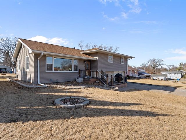 1420 7th Street, Orion, IL 61273