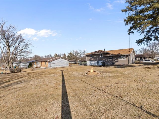 1420 7th Street, Orion, IL 61273