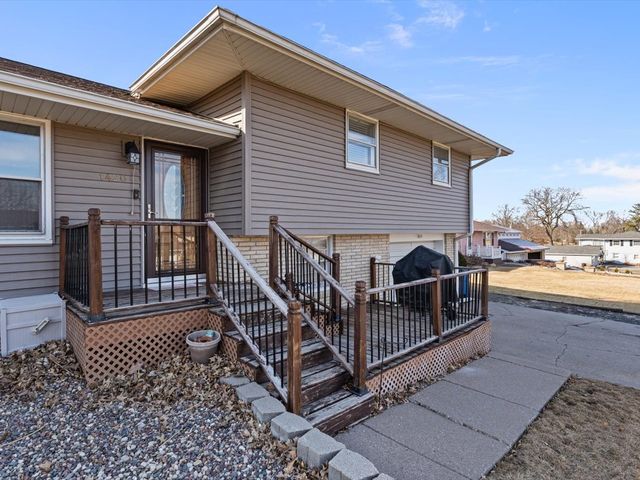 1420 7th Street, Orion, IL 61273