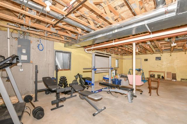 1335 E Jakes WAY, Whitewater, WI 53190