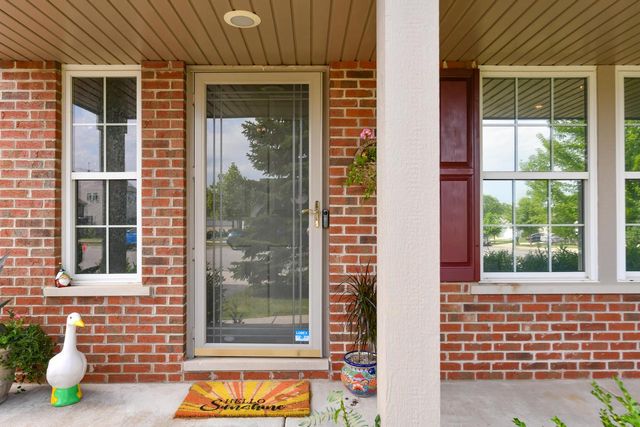 1335 E Jakes WAY, Whitewater, WI 53190